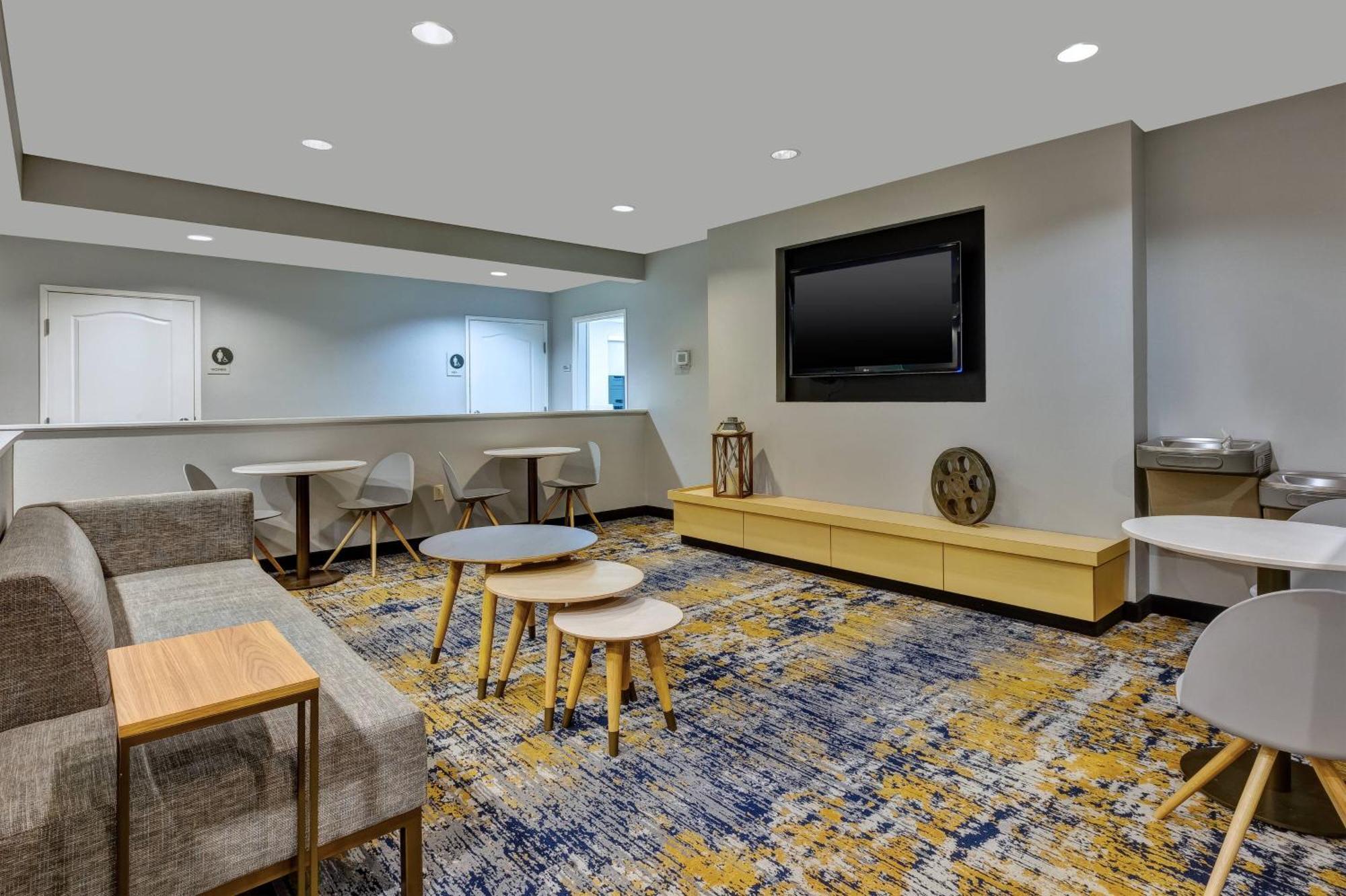 Towneplace Suites By Marriott Nashville Airport Eksteriør bilde
